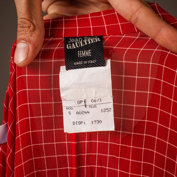 Red & white rayon crepe / tulle Jean Paul Gaultier Femme blouse. - Picture 5 of 7